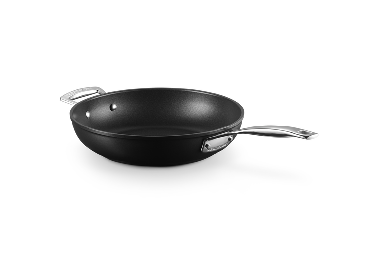 Deep skillet pan discount