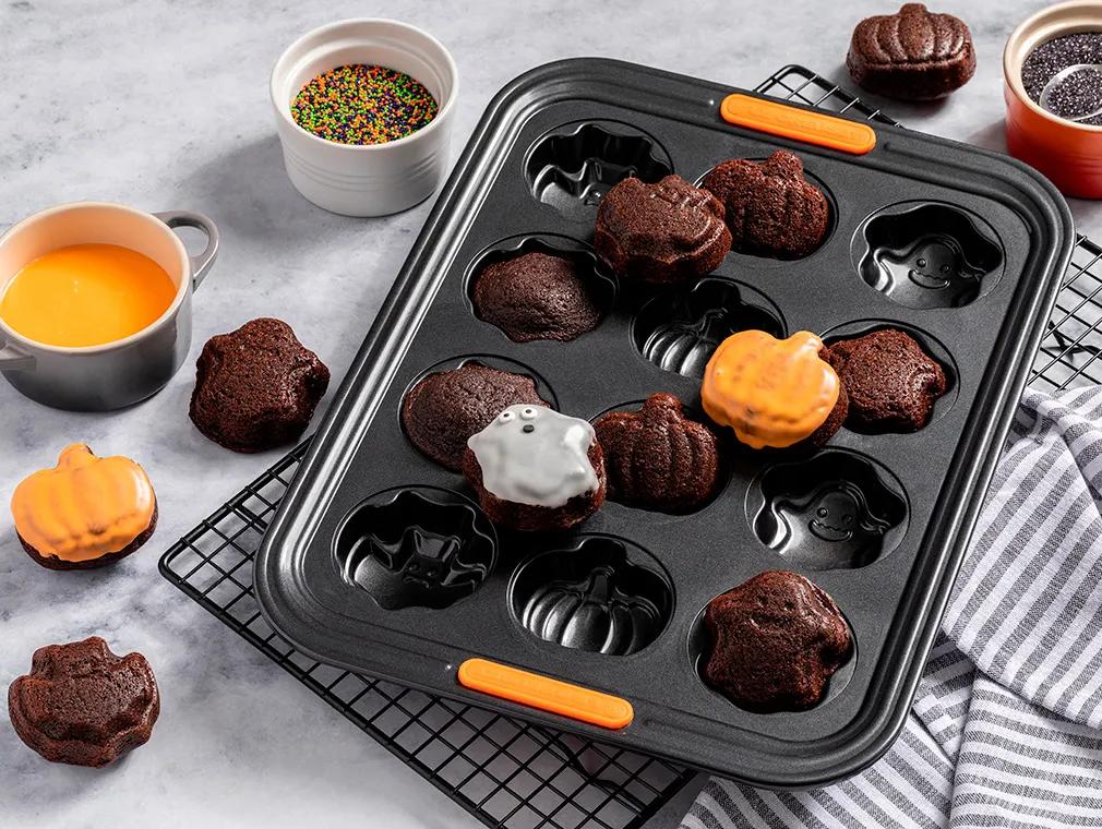 Midnight Chocolate Cupcakes